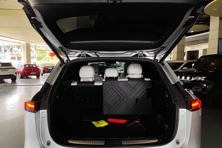 Used XPeng G9 2022 570 Pro
