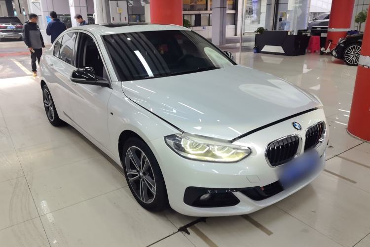 Used BMW 1 Series 2018 Facelifted 118i Sport Edition Front Right 45 Deg