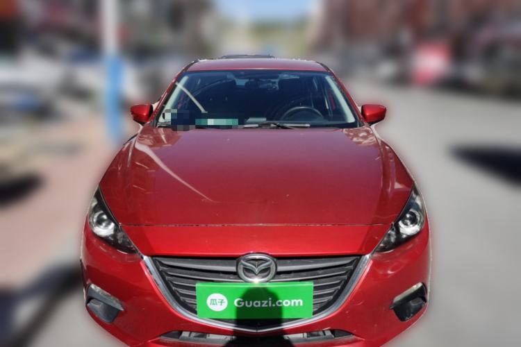 Used Mazda 3 Axela 2014 Sedan 1.5L Automatic Comfort Model
