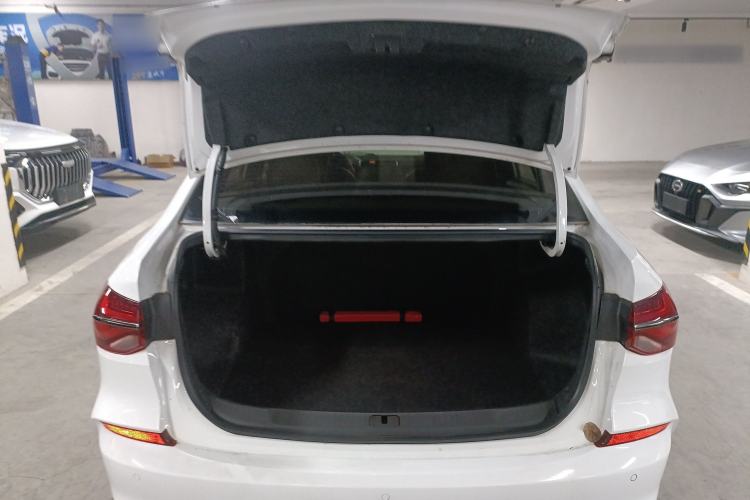 Used Chevrolet Monza 2022 Light Hybrid RS 330T Automatic Comfort Edition Trunk