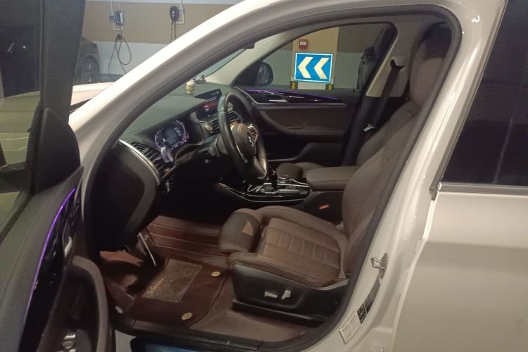 Used BMW X3 2021 xDrive25i Luxury Package Left Front Seat