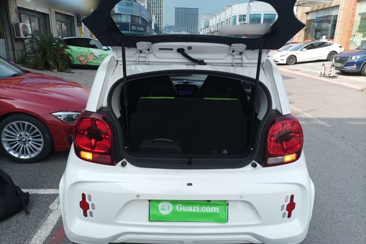 Used Roewe Clever 2021 302 km New Four-Seater Super-Efficient Version
