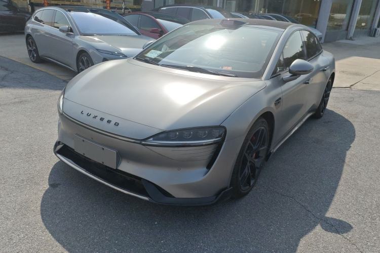 Used Hima Luxeed S7 2025 785 km Ultra