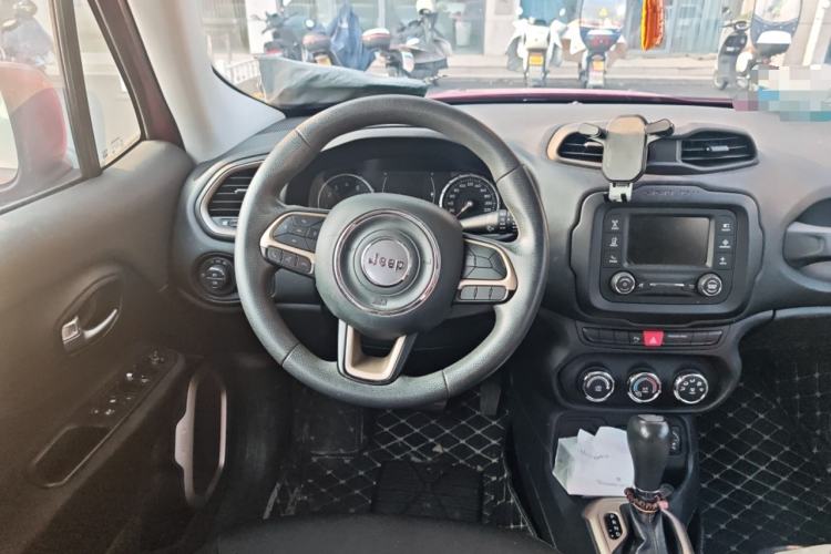 Used Jeep Renegade 2017 180T Automatic High-Energy Version