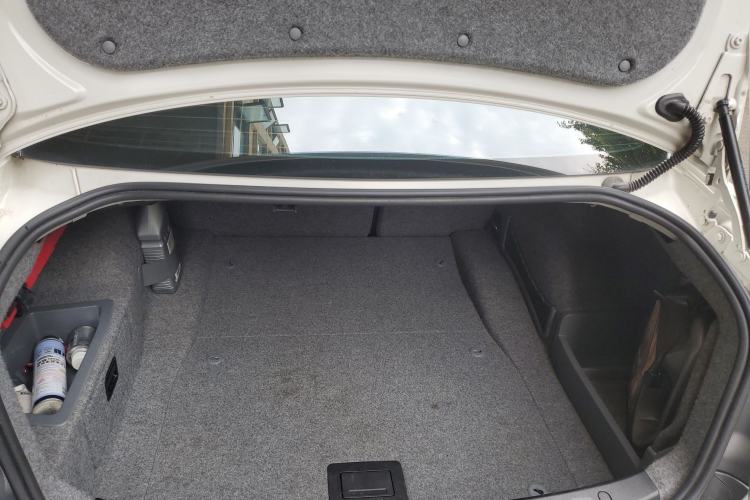 Used BMW 3 Series 2011 320i Coupe Trunk