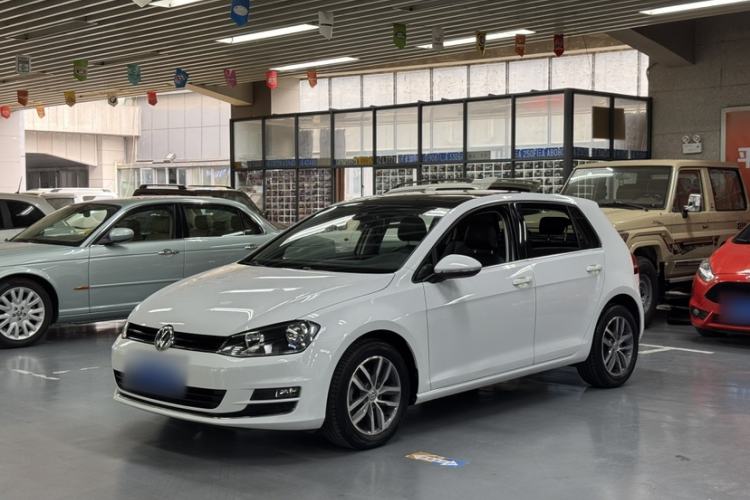 Used Volkswagen Golf 2016 230TSI Automatic Luxury Version