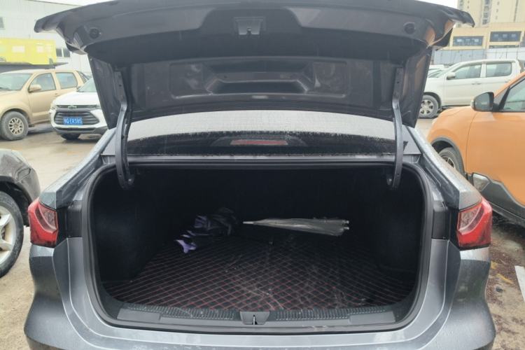 Used Roewe i5 2023 1.5L CVT Luxury Edition
