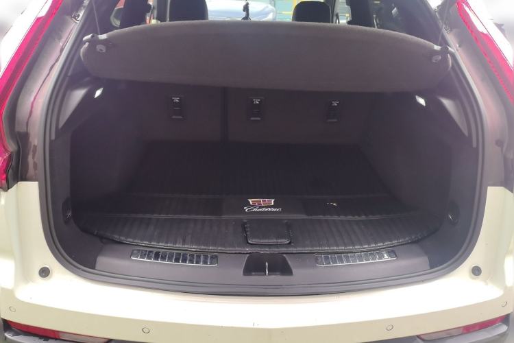 Used Cadillac XT4 2020 28T Two-Wheel-Drive Leading Version Trunk