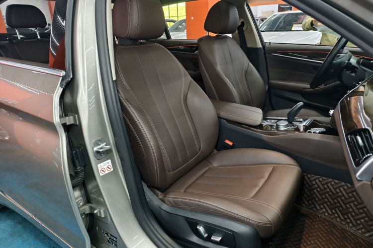 Used BMW 5 Series 2020 525Li Luxury Package