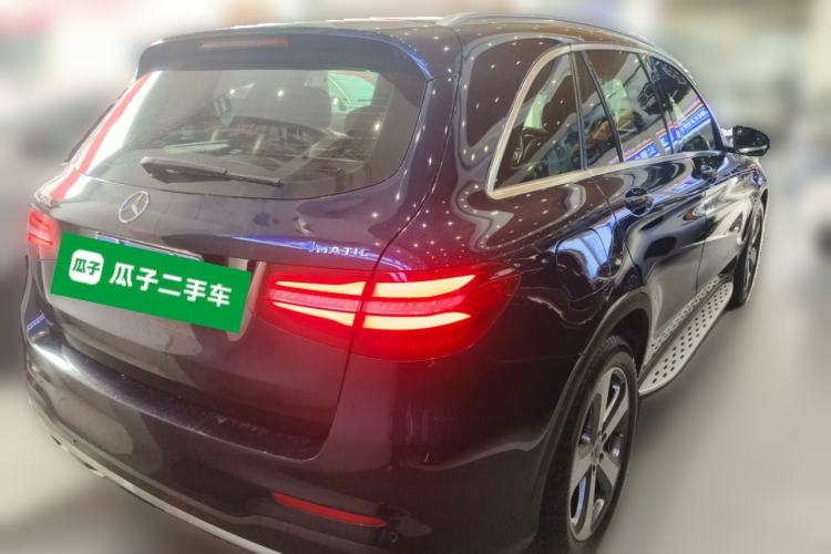 Used Mercedes-Benz GLC 2017 GLC 260 4MATIC Luxury Model Rear Right 45 Deg