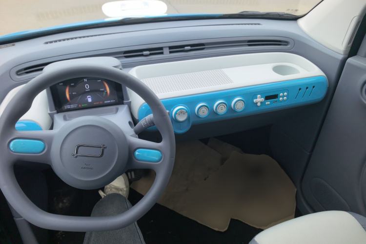 Used Bestune Pony 2024 170km Vitality Horse Center Console