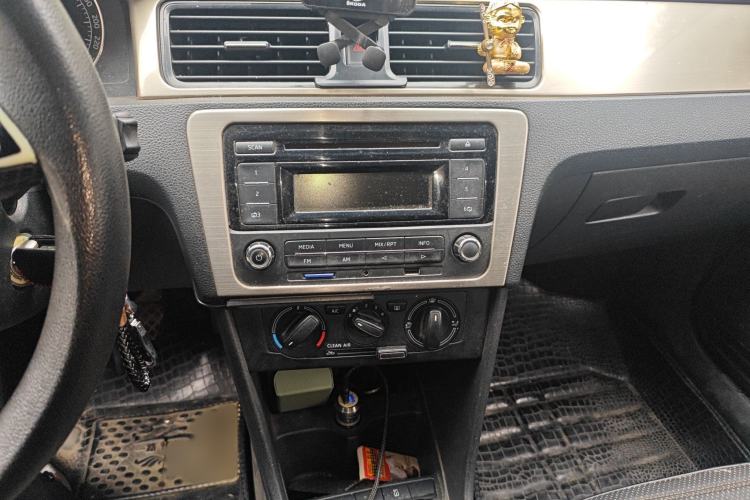 Used Skoda Rapid Spaceback 2016 Revised Version 1.4L Manual Front-Drive Edition
