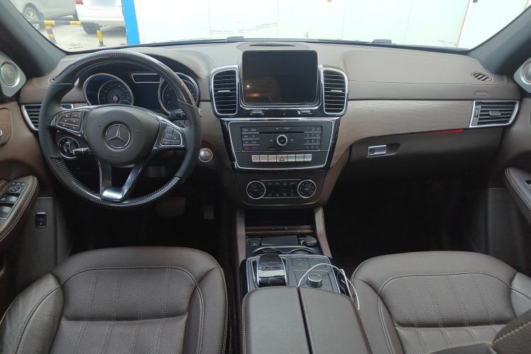 Used Mercedes-Benz GLE 2017 GLE 400 4MATIC Center Console