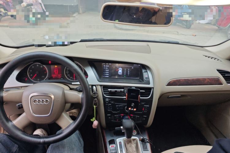 Used Audi A4L 2011 2.0 TFSI Comfort Model