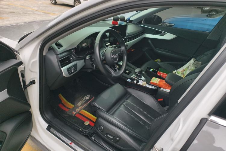 Used Audi A4L 2022 40 TFSI Fashion Dynamic Model Driver Seat