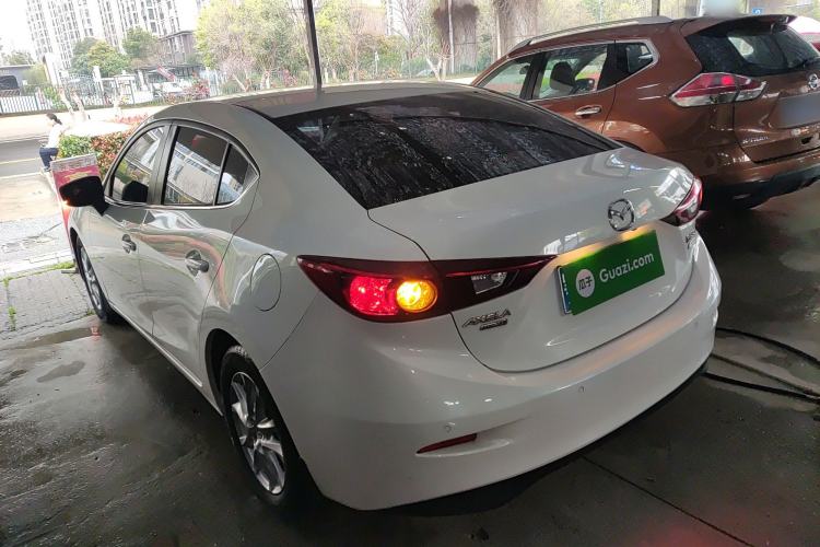 Used Mazda 3 Axela 2019 Cloud-Controlled Version Sedan 1.5L Automatic Comfort Trim China V Standard Exterior 2
