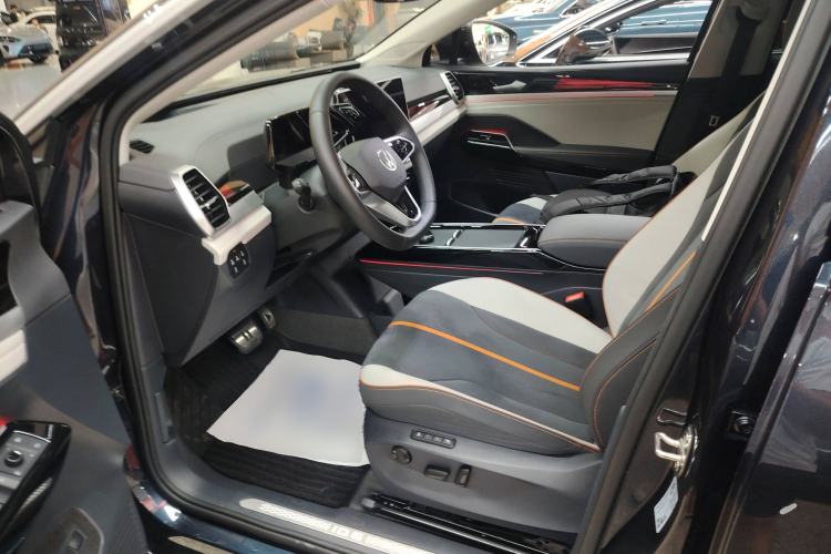 Used Volkswagen ID.6 CROZZ 2022 Long-Range PRO Edition