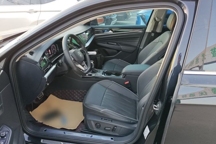 Used Volkswagen Passat 2022 330TSI Starry Luxury Edition
