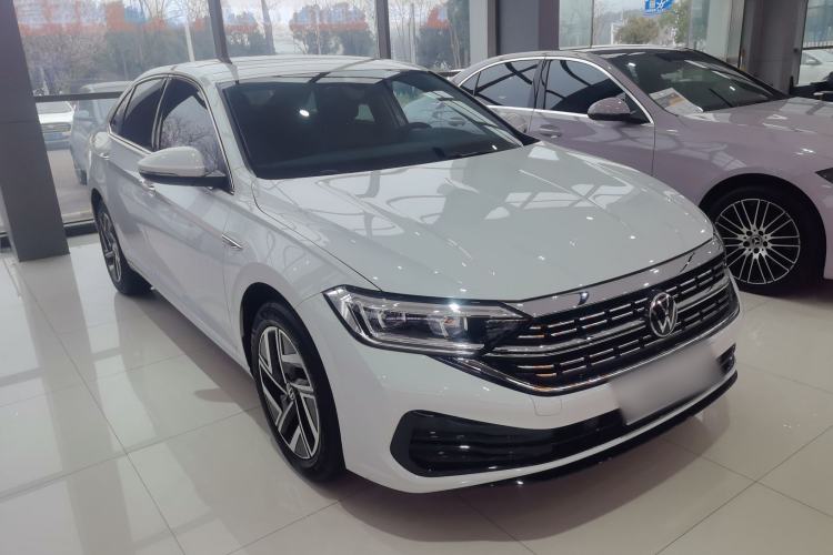 Used Volkswagen Sagitar 2023 300TSI DSG Excellence Edition Front Right 45 Deg