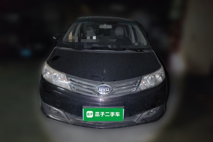 Used BYD M6 2013 2.4L Automatic Luxury Model