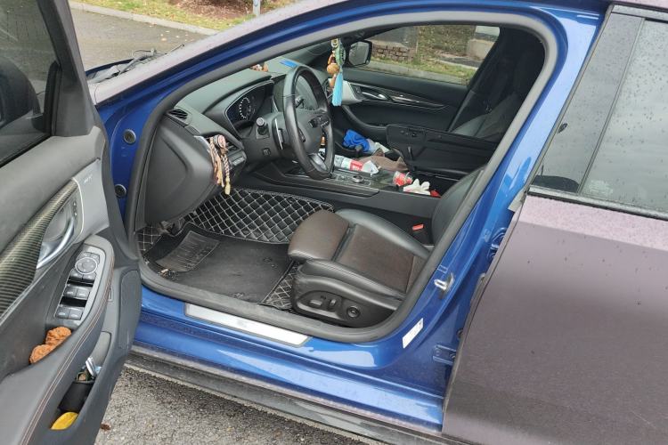 Used Cadillac CT5 2020 28T Platinum Sport Edition Driver Seat