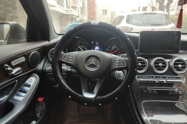 Used Mercedes-Benz GLC 2017 GLC 260 4MATIC Luxury Model
