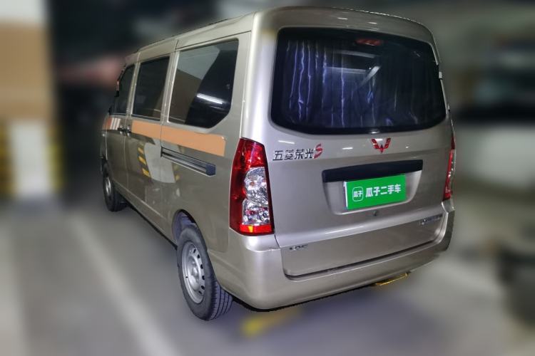 Used Wuling Rongguang S 2021 1.2L Base Model 7-Seater LSI

