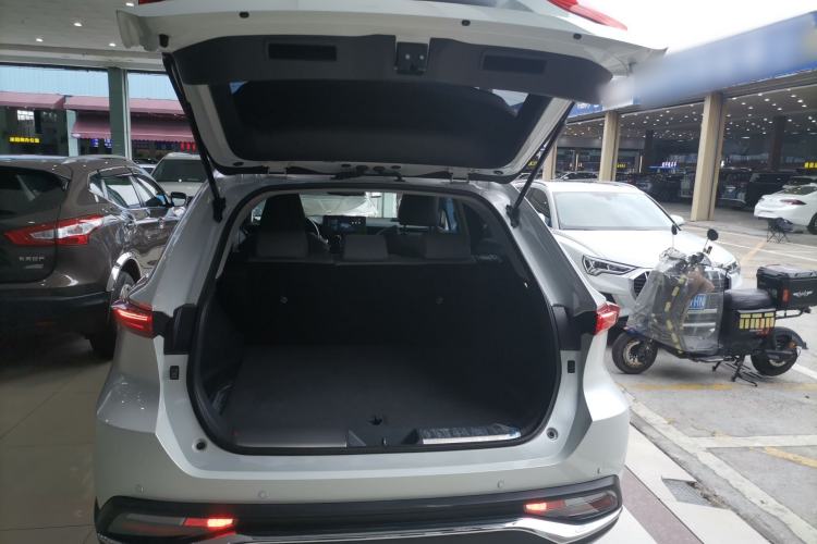 Used Toyota Harrier 2023 Dual-Engine 2.5L CVT Two-Wheel Drive Luxury Edition
