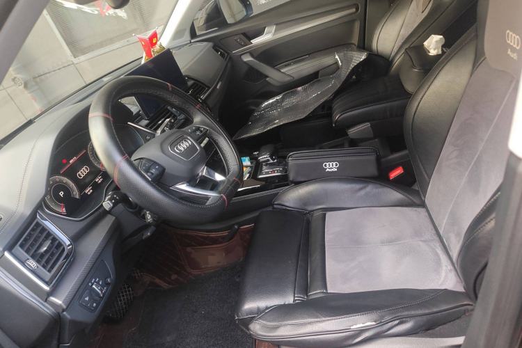 Used Audi Q5L 2022 Updated 45T Luxury Dynamic Version
