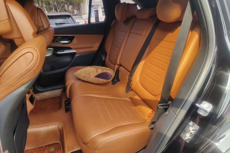 Used Mercedes-Benz GLC 2023 GLC 300 L 4MATIC Luxury 7-Seater