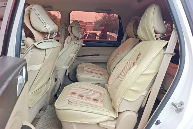 Used Baojun 730 2016 1.5L Manual Standard Version 7 Seats
