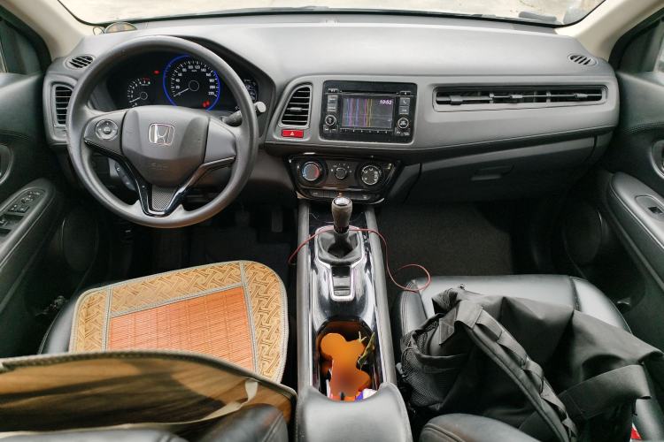 Used Honda Vezel 2015 1.5L manual two-wheel drive Comfort trim level
