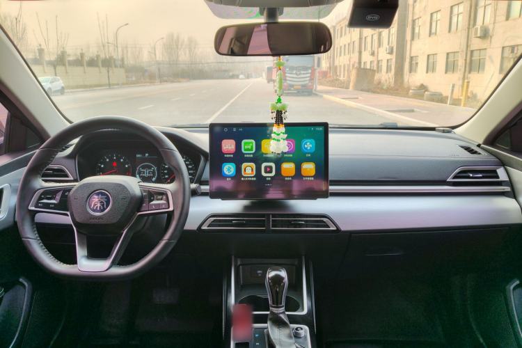 Used BYD Qin 2019 1.5L Automatic Luxury Model Interior 4