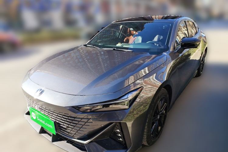 Used Changan UNI-V 2022 1.5T Prestige Version
