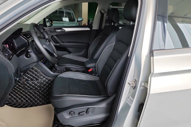 Used Volkswagen Tiguan L New Energy 2020 430 PHEV Plug-in Hybrid Flagship Edition Left Front Seat