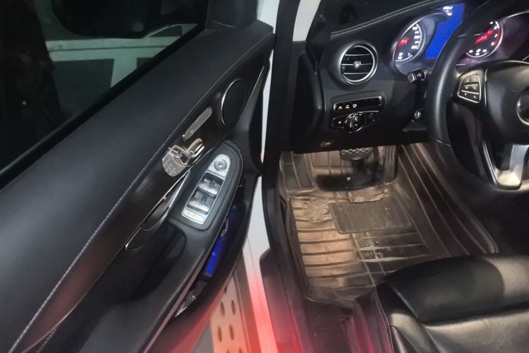 Used Mercedes-Benz GLC 2016 GLC 300 4MATIC Dynamic Model