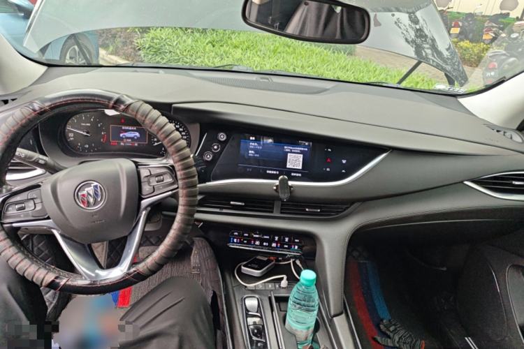 Used Buick Enclave 2020 28T Four-Wheel Drive Prestige Version Center Console