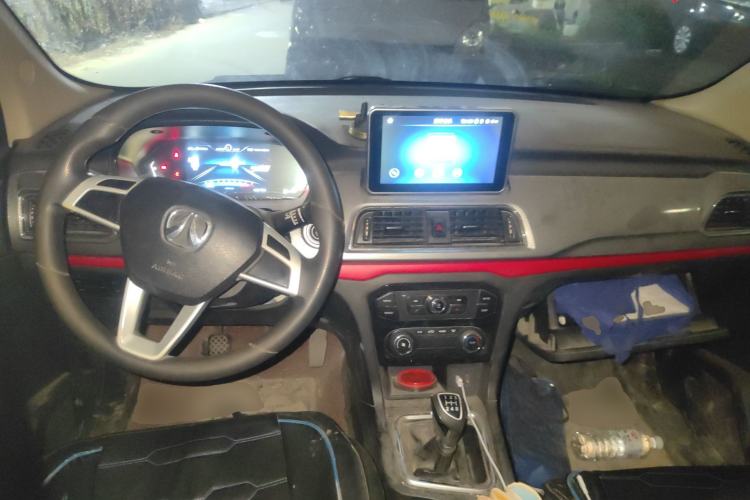 Used BAIC Weiwang M50F 2017 1.5L Standard Model
