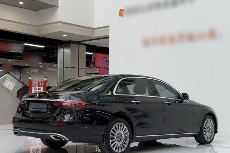 Used Mercedes-Benz E-Class 2022 Second Facelift E 300 L Fashion Edition Exterior 5