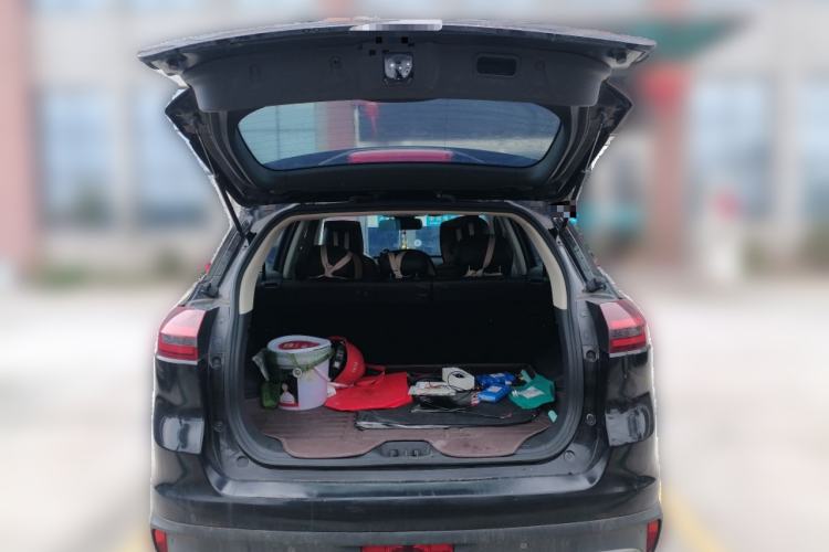 Used Geely Auto Emgrand X7 Sport 2018 1.8TD Automatic Two-Wheel Drive Smart 4G Connected Version
