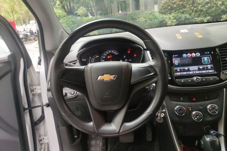 Used Chevrolet Trax 2018 330T Automatic Two-Wheel Drive Elite Model Steering Wheel