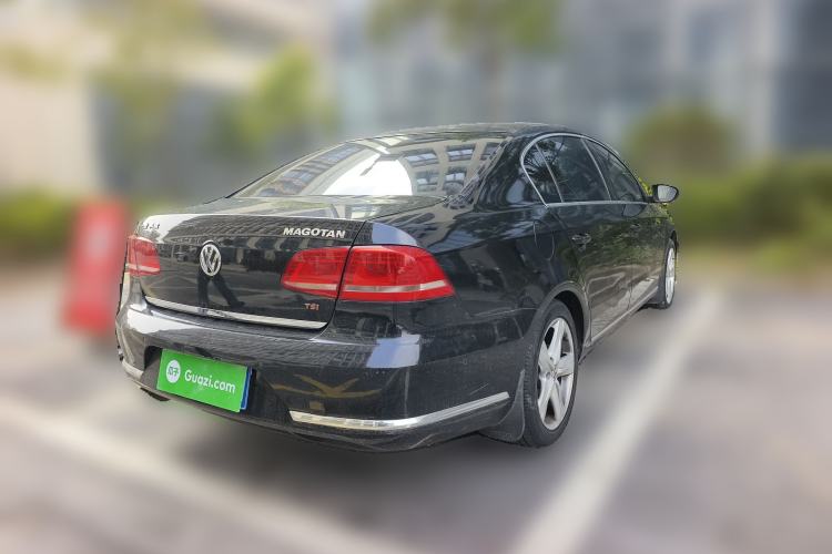 Used Volkswagen Magotan 2012 Revised Version 2.0 TSI Supreme Edition Rear Right 45 Deg