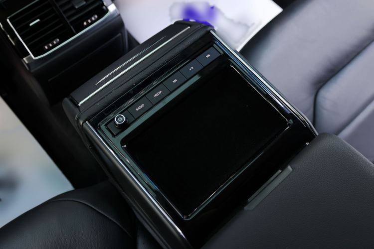 Used Volkswagen Phideon 2019 380TSI Two-Wheel Drive Business Edition China VI Standard