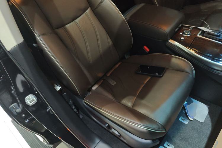 Used Infiniti QX60 2016 2.5 S/C Hybrid Two-Wheel-Drive Excellence Edition China V Standard Right Front Seat