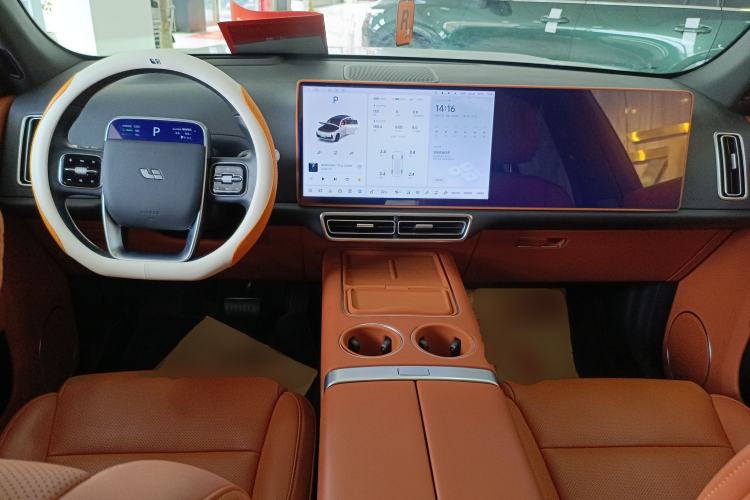 Used Li Auto L7 2023 Pro Model Center Console