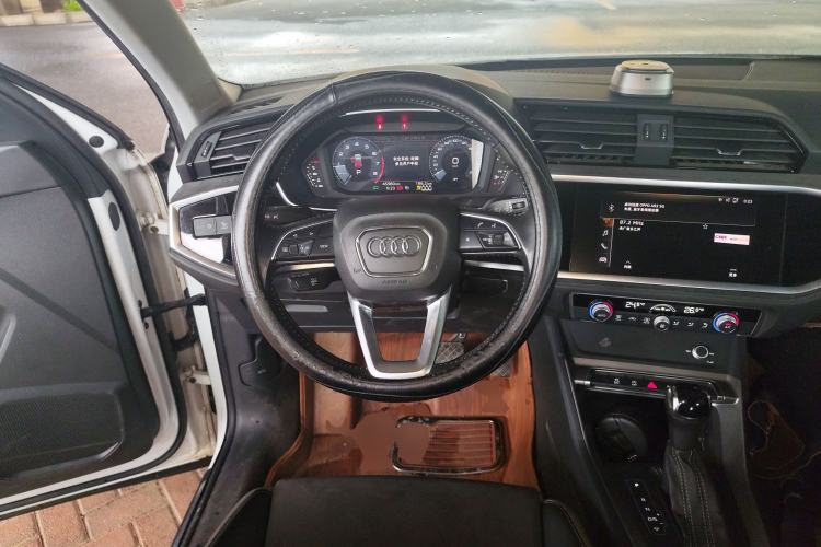 Used Audi Q3 2020 35 TFSI Ambition Dynamic Edition
