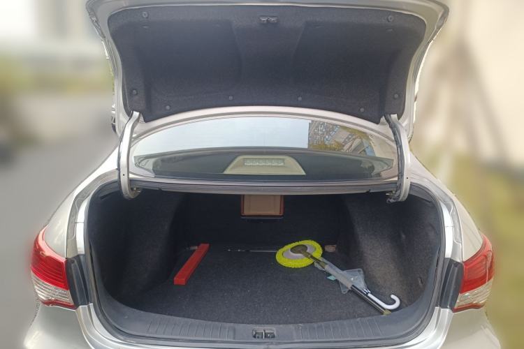 Used Nissan Sylphy 2009 1.6XE Automatic Comfort Edition Trunk