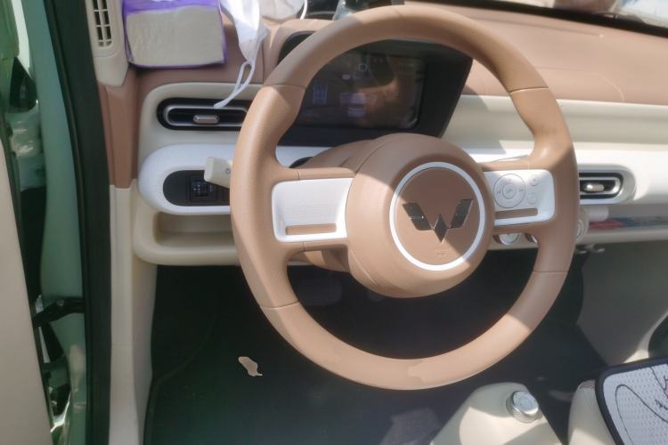 Used Wuling Hongguang MINIEV 2024 3rd Generation 215km Youth Edition