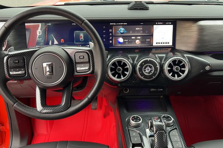 Used Tank 300 2021 Off-Road Edition 2.0T Conqueror Center Console