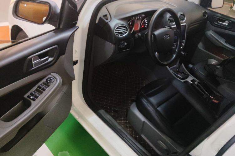 Used Ford Focus 2013 Hatchback Classic 1.8L Automatic Millionth Anniversary Edition